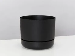 Black Self-Watering Pots 215mm - Recycled Plastic