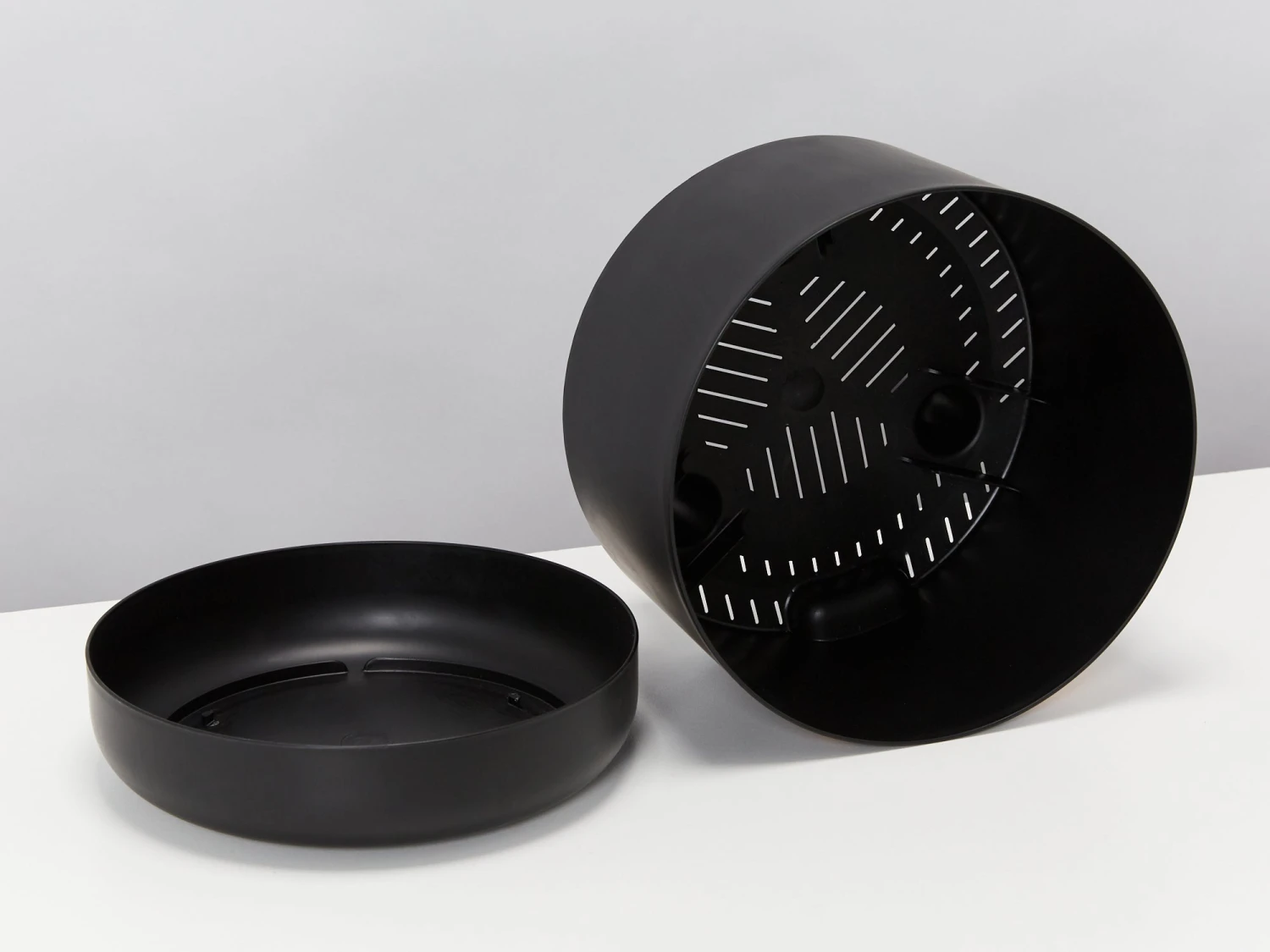 Black Self-Watering Pots 215mm - Recycled Plastic - Image 3