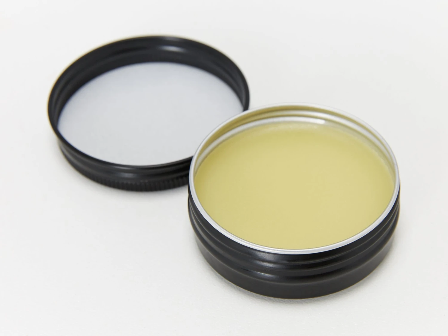 Petit Papillon Itchy Bites Herbal Salve - Image 5